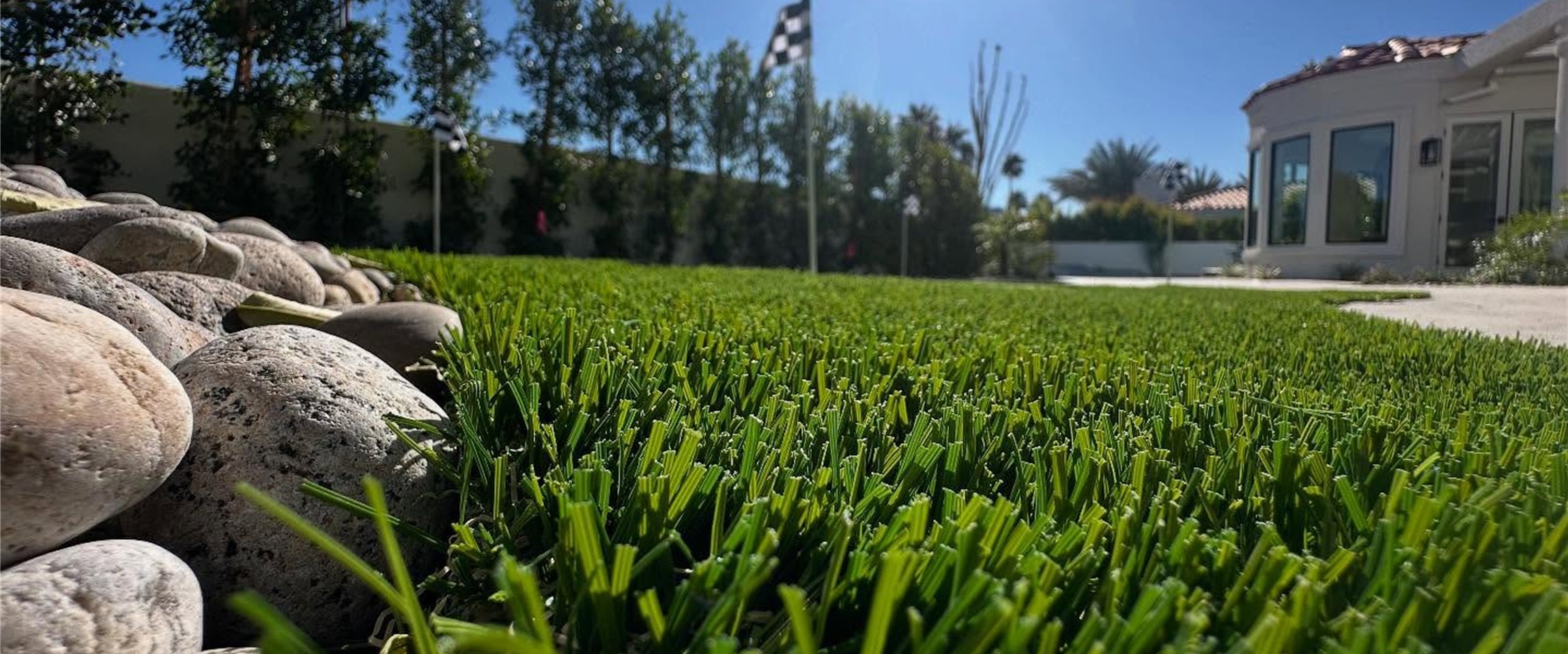 Artificial Grass Landscapes, Putting Greens, Pet Areas, Corona